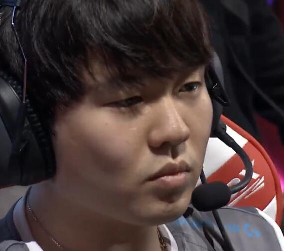 Doinb官方宣布败北新规，热火引发争议！全场沸腾不已(rng败北)九游体育app