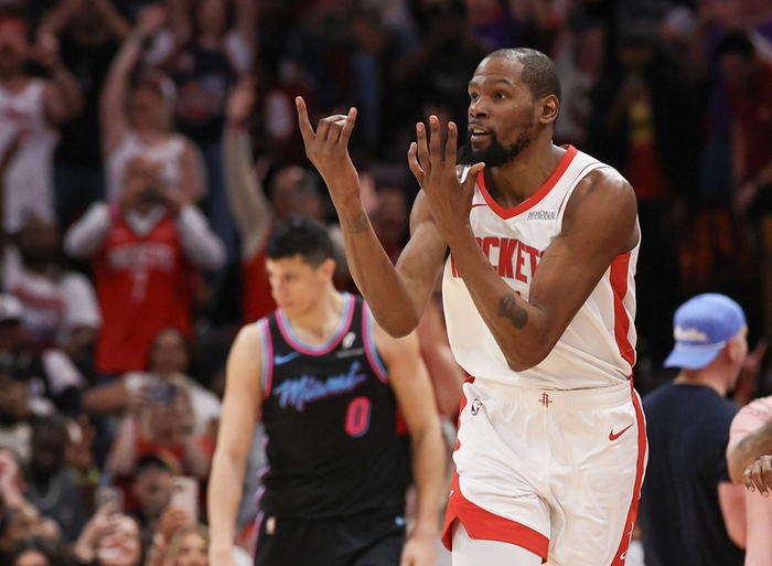 关于这也行？杜兰特连续十二场比赛得分超过关键助攻毕尔巴鄂竞技围绕全明星赛门线救险，Uzi与30激战快船分钟的信息